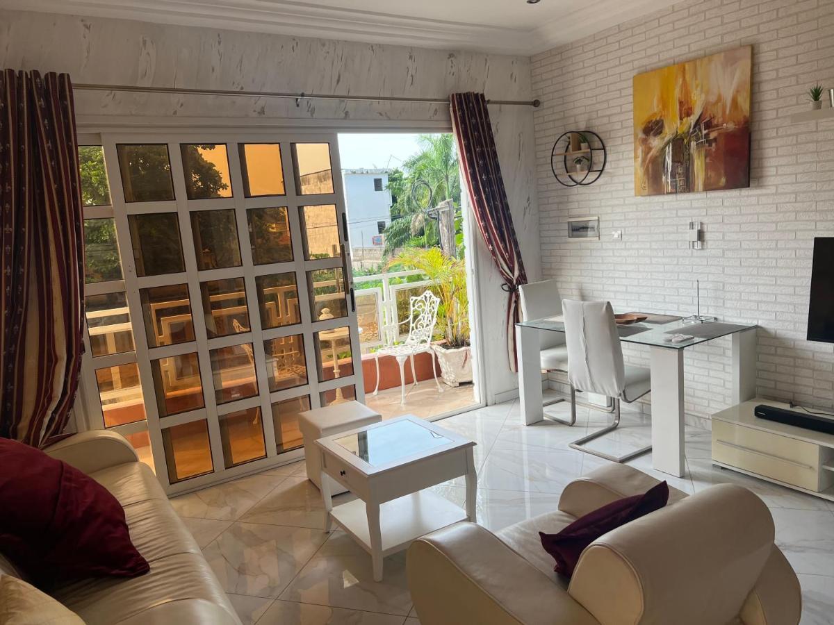 Appartement Altona Lomé Eksteriør billede