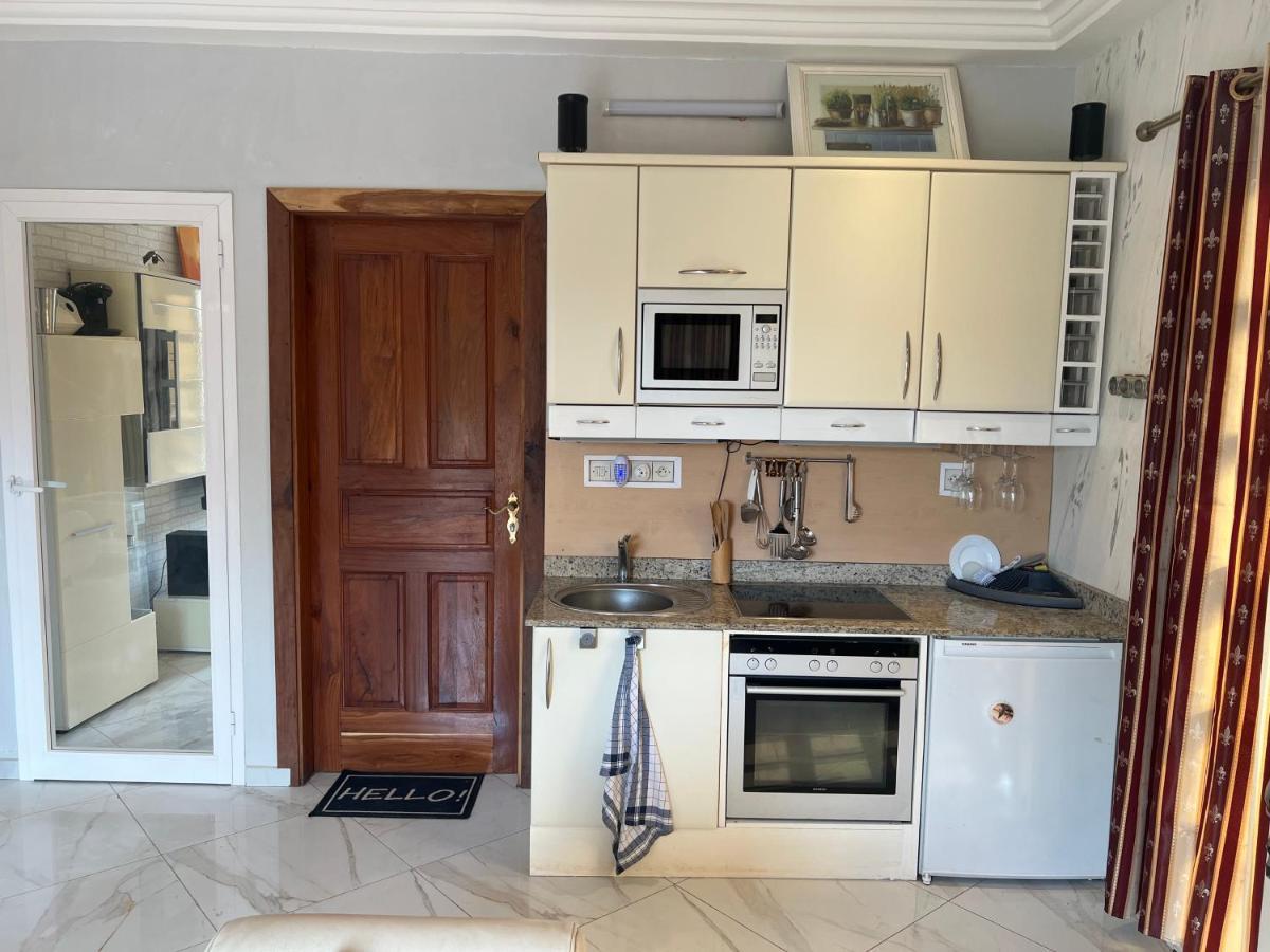 Appartement Altona Lomé Eksteriør billede